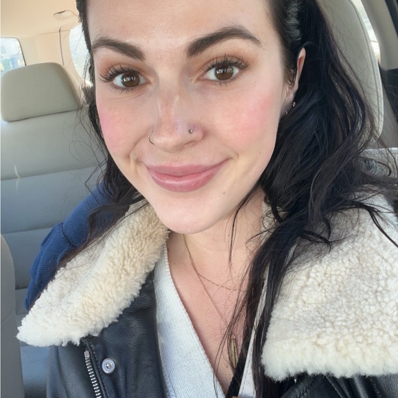 Meet your Posher, Allison - Picture 5 of 7